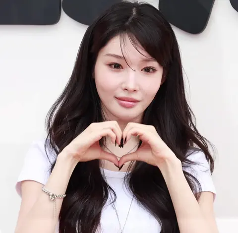 김청하 사진
