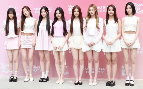 Hearts2Hearts 사진