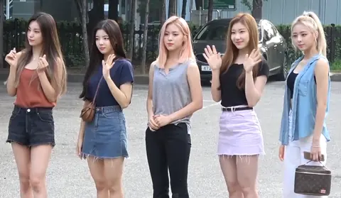 ITZY 사진