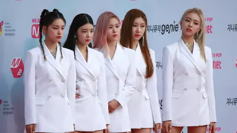 ITZY 사진