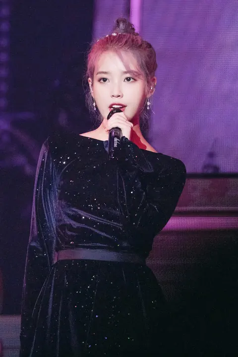 아이유 사진
