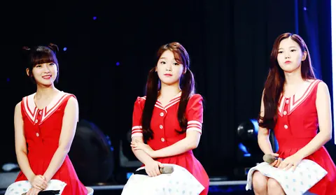 오마이걸 사진