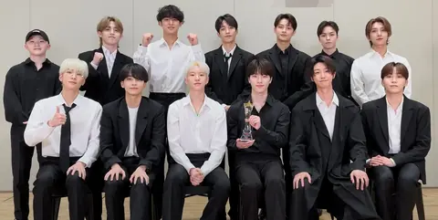 세븐틴 사진