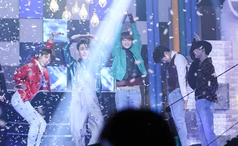 샤이니 사진