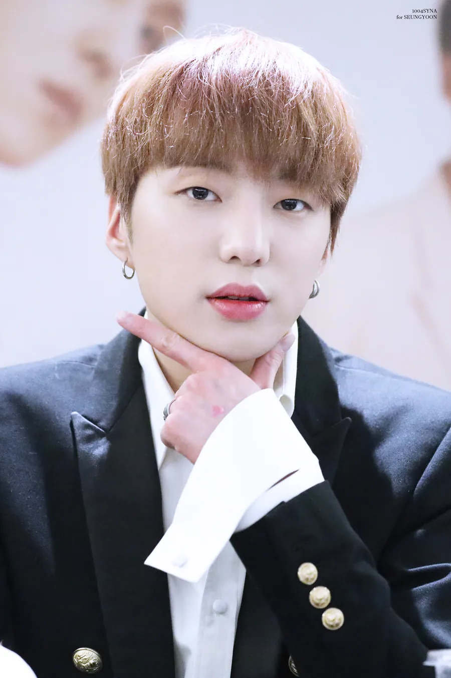 강승윤 사진