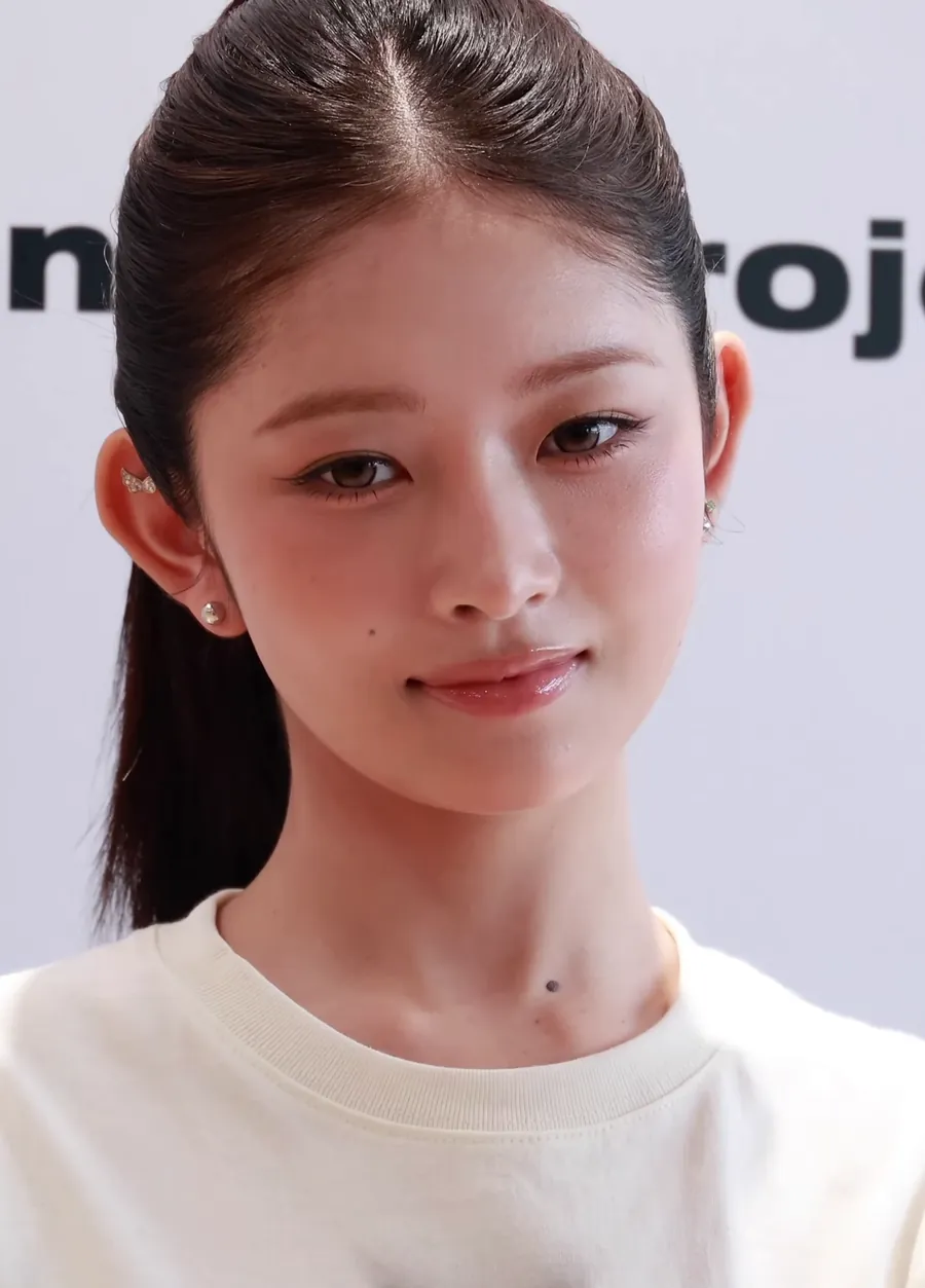 나오이 레이 사진