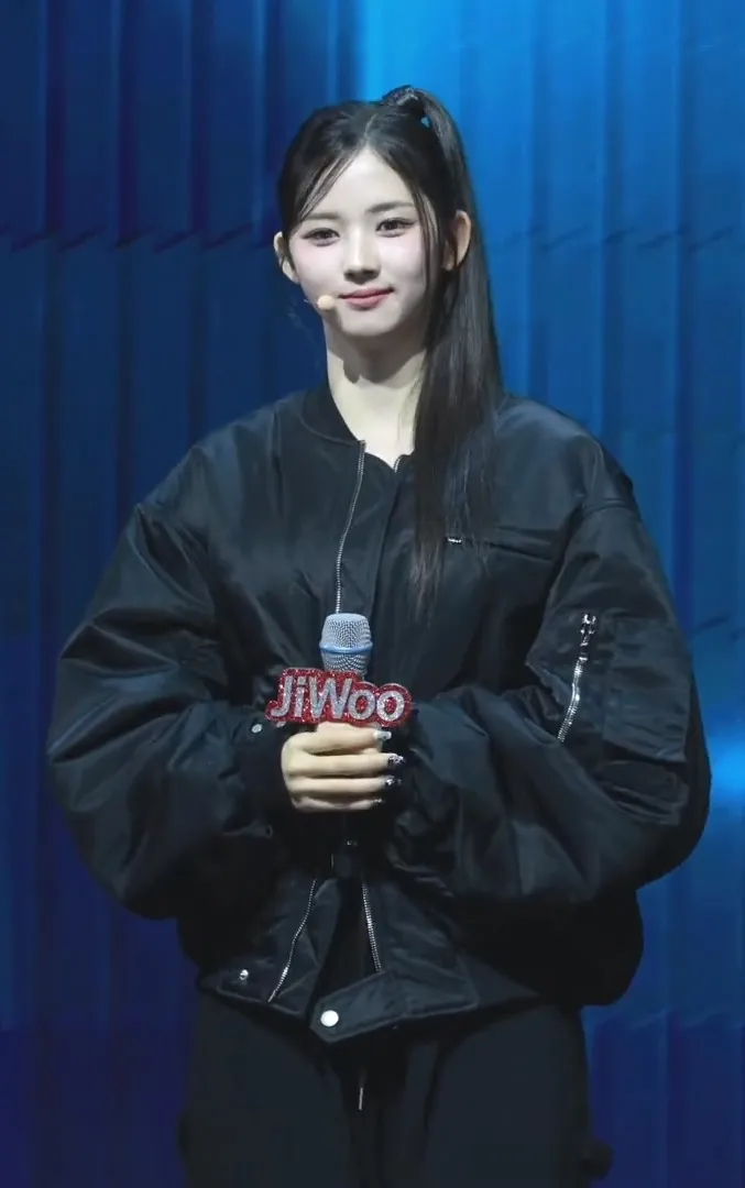 지우 사진