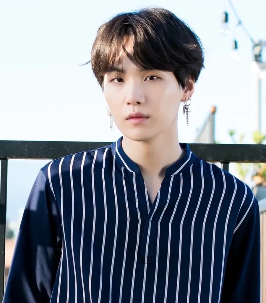 슈가 사진