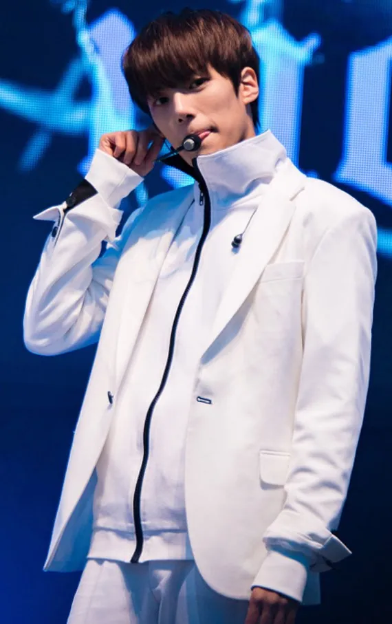 민혁 (가수) 사진