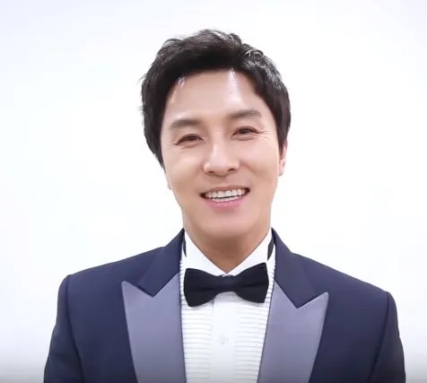 김동완 사진