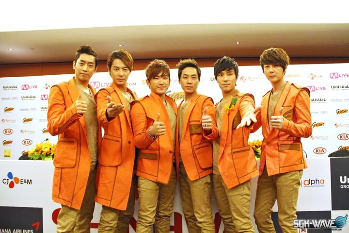 Photo of Shinhwa