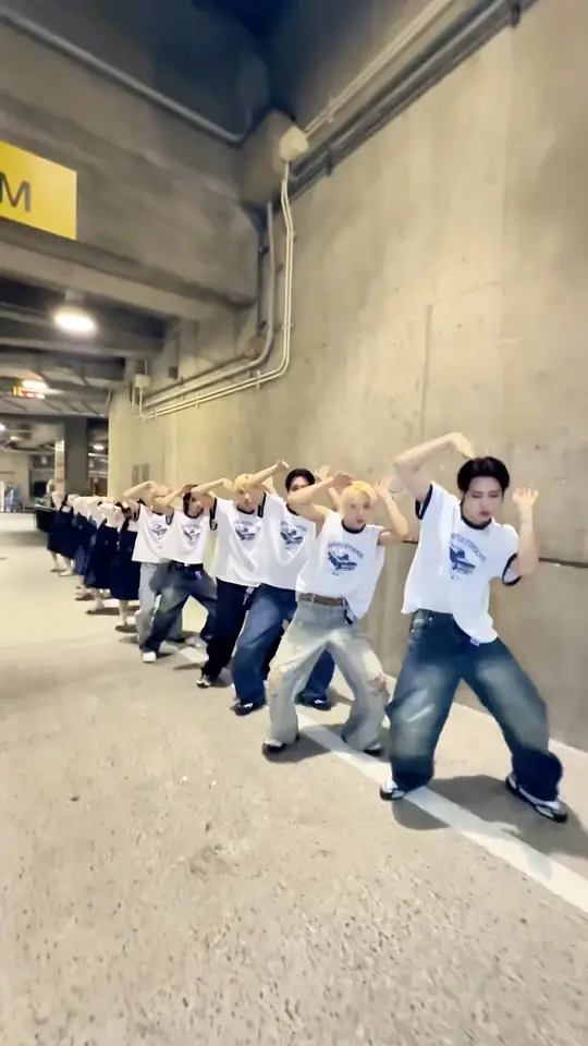 보이넥스트도어: MOVE LIKE 🐾