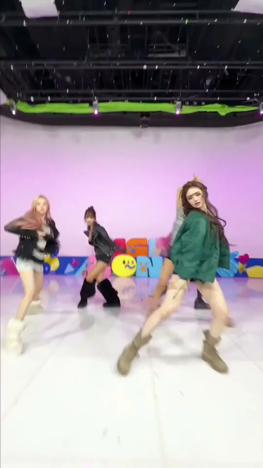 MEOVV: GO HARD💓