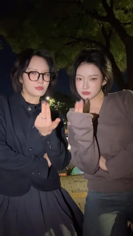 ♪┌🦊┘♪ └🐯┐♪ SIYOON 시윤 MOONSUA 문수아 Billlie 빌리