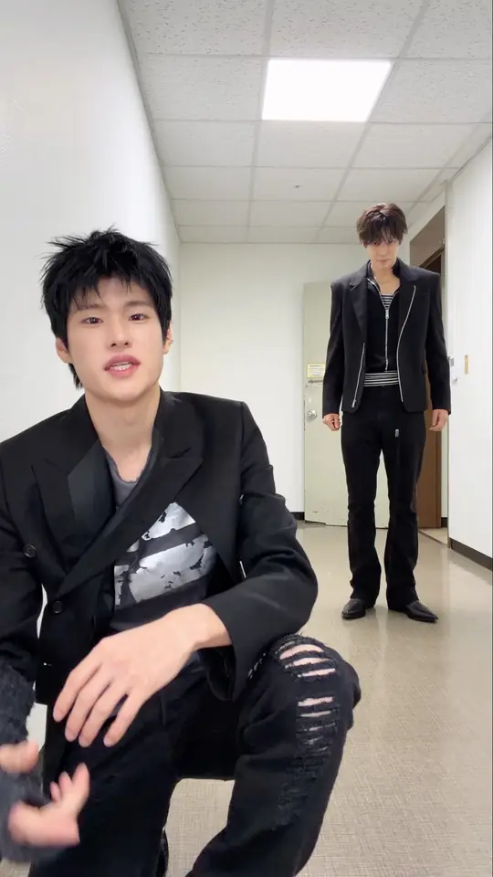 우우 ~ 🐺
