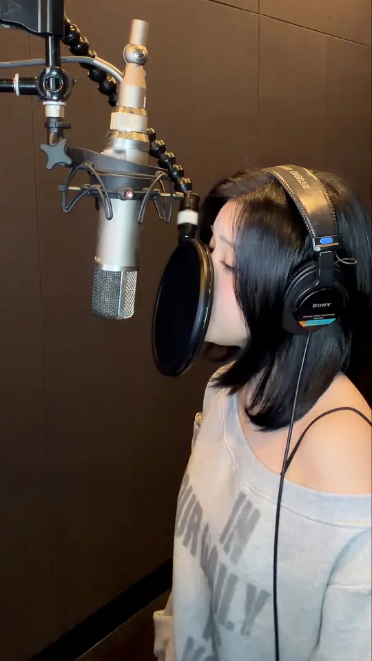 PHARITA's 'DESERVE' VOCAL CLIP