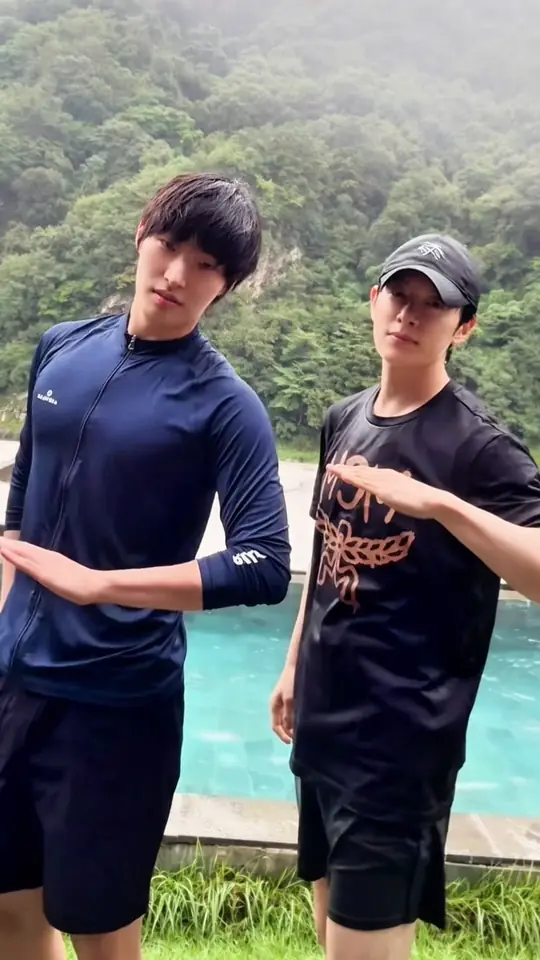 👎 with 동현 님👍