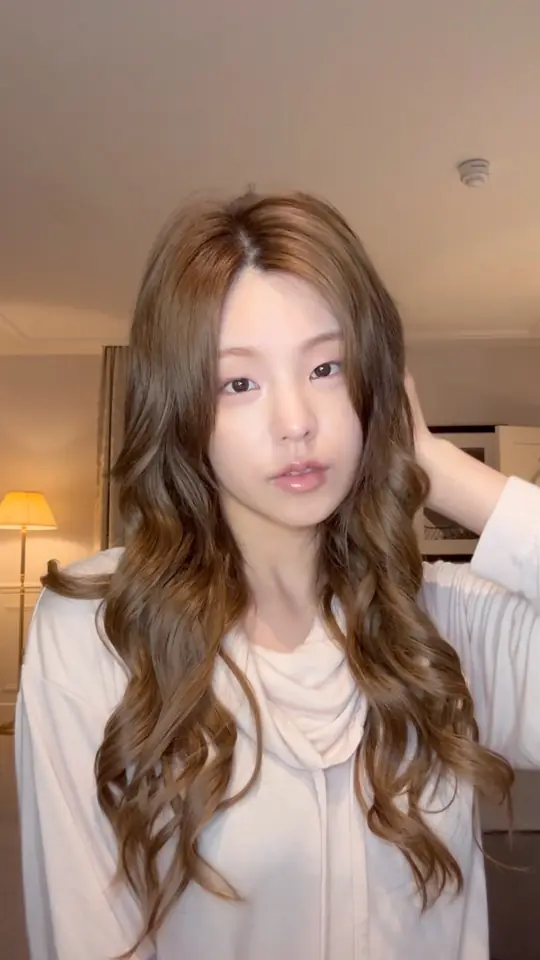 𝘵𝘶𝘳𝘯𝘪𝘯𝘨 𝘪𝘯𝘵𝘰... ˚₊, 🌹´- #VivierEnFleur