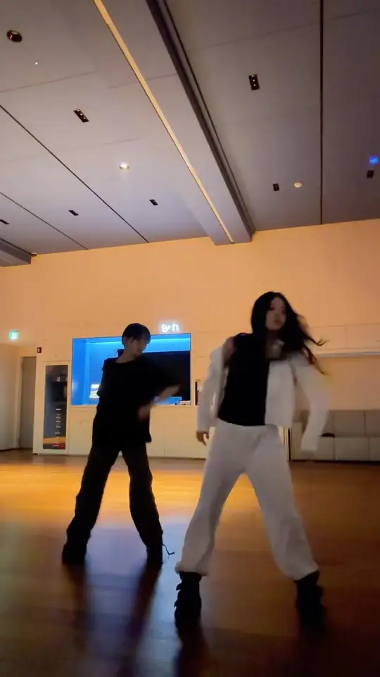 따따즈 𝑺𝑾𝑨𝑮
