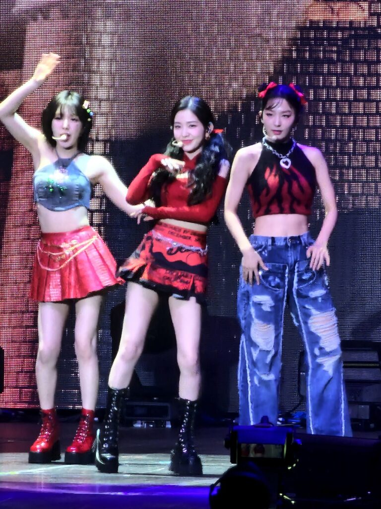 레드벨벳 무대